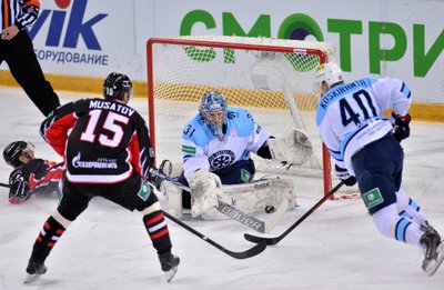 Ice hockey. KHL. Avangard vs. Sibir