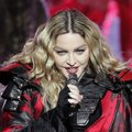 Pisarais ja purjus Madonna palus publikut: keegi võiks mu eest hoolt kanda