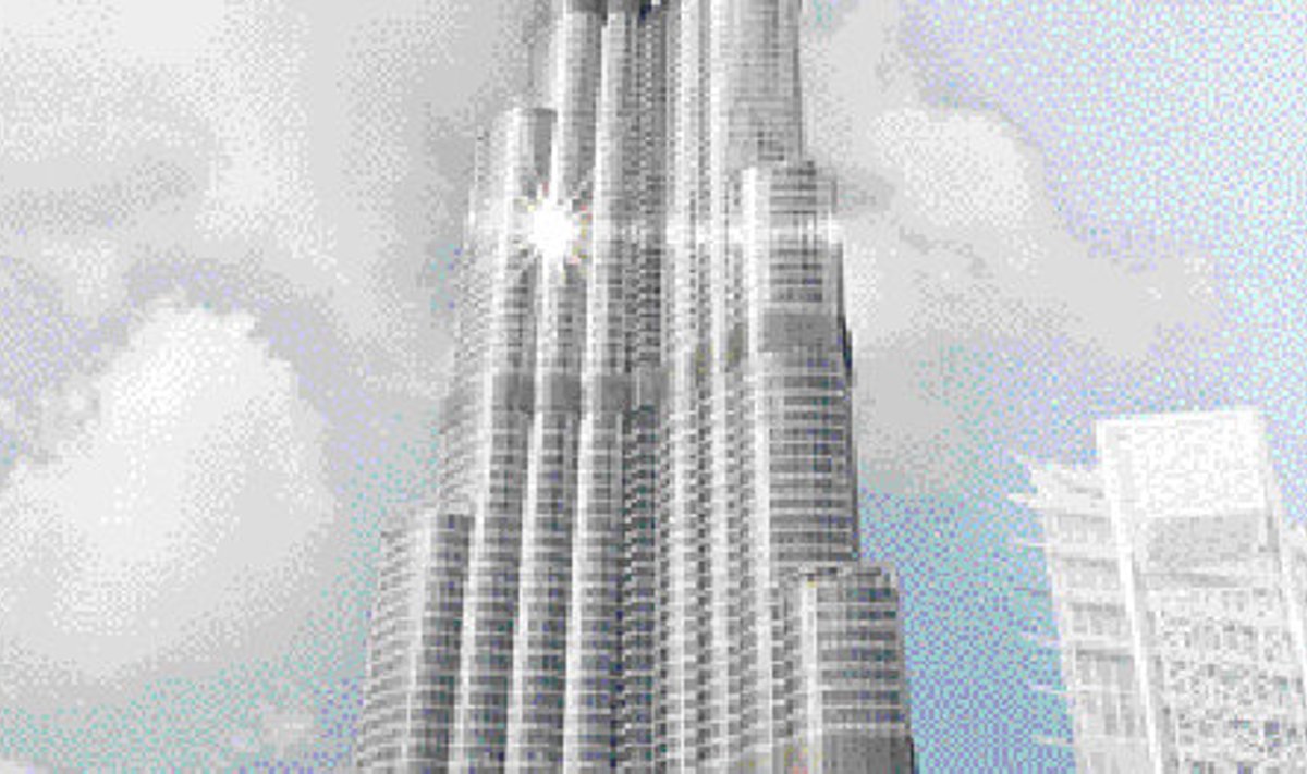 Burj Dubai ehitasid peamiselt Lõuna-Aasia riikidest pärit võõrtöölised, kellele maksti päevas palka ainult neli-viis dollarit. 