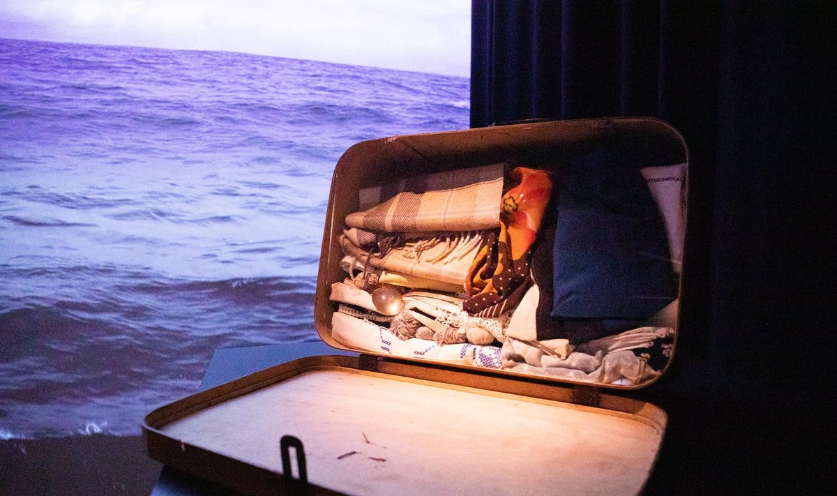 Umbes selline oli Eestist põgeneja kohvri sisu. Foto Meremuuseumi näituselt "1944 – Suur põgenemine"