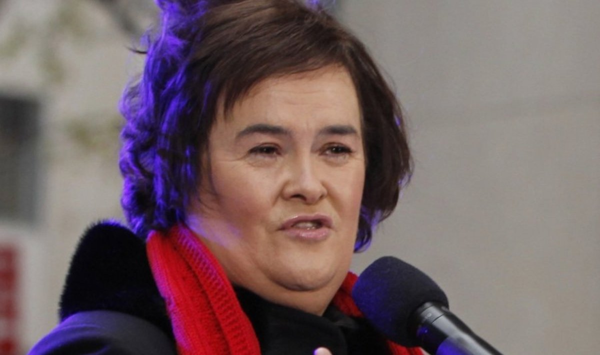 British singer Susan Boyle performs on NBC's "Today" show in New York, November 23, 2009. REUTERS/Brendan McDermid  (UNITED STATES ENTERTAINMENT IMAGES OF THE DAY)
