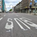 Tähis "BUS" ei vasta eesti kirjakeele normile, kuid on liiklusseadusega kooskõlas