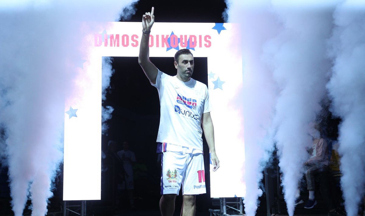  Dimos Dikoudis osales eile 45. sünnipäeva tähistanud Martin Müürsepa lahkumismängul.