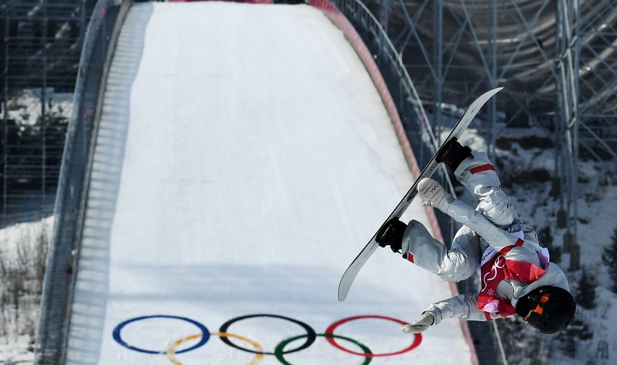Olümpiarõngad ja ekstreemsport käivad aina enam kokku. Pyeongchangis teevad olümpiadebüüdi Big Airi hüpped, mida näeme fotol ameeriklanna Julia Marino esituses.