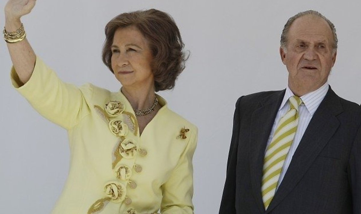 Sofia abikaasa, kuningas Juan Carlos on ise väga suur autohuviline ning tal on garaažis kümneid võimsaid eksoote. Foto. Miguel Vidal, Reuters
