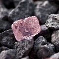 Teemantide tuhmuv sära sunnib maailma suurimat teemandikaevandust uksi sulgema