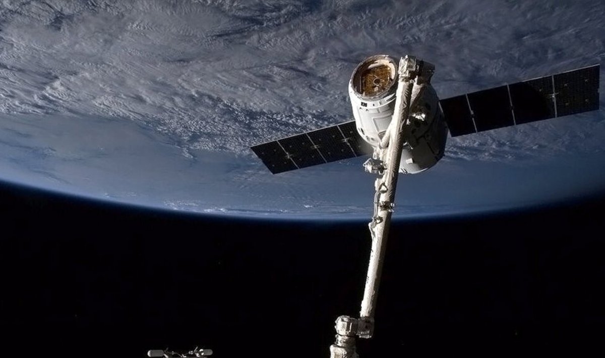 SpaceX mehitamata kosmoselaev Dragon on teinud rahvusvahelise kosmosejaama juurde juba neli lendu.