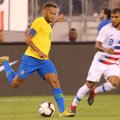 VIDEO | USA kaitsja proovis kohtunikku veenda Neymari sukeldumises: kas sa ikka jalgpalli MM-i nägid?