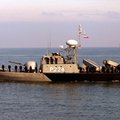 Иран решил отправить военные корабли к морской границе США