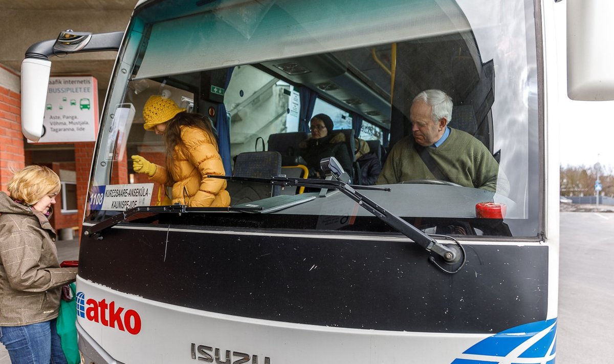 Atko Liinide bussijuht Aivo Lasma on kindel, et uus süsteem peaks suures osas opereerima ikkagi põhiliinidest eraldi, sest vastasel juhul ei oleks inimeste soovide ajendil lisasõite tehes võimalik enam graafikus püsida.