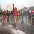В Индии казнены четверо мужчин, изнасиловавших девушку в автобусе