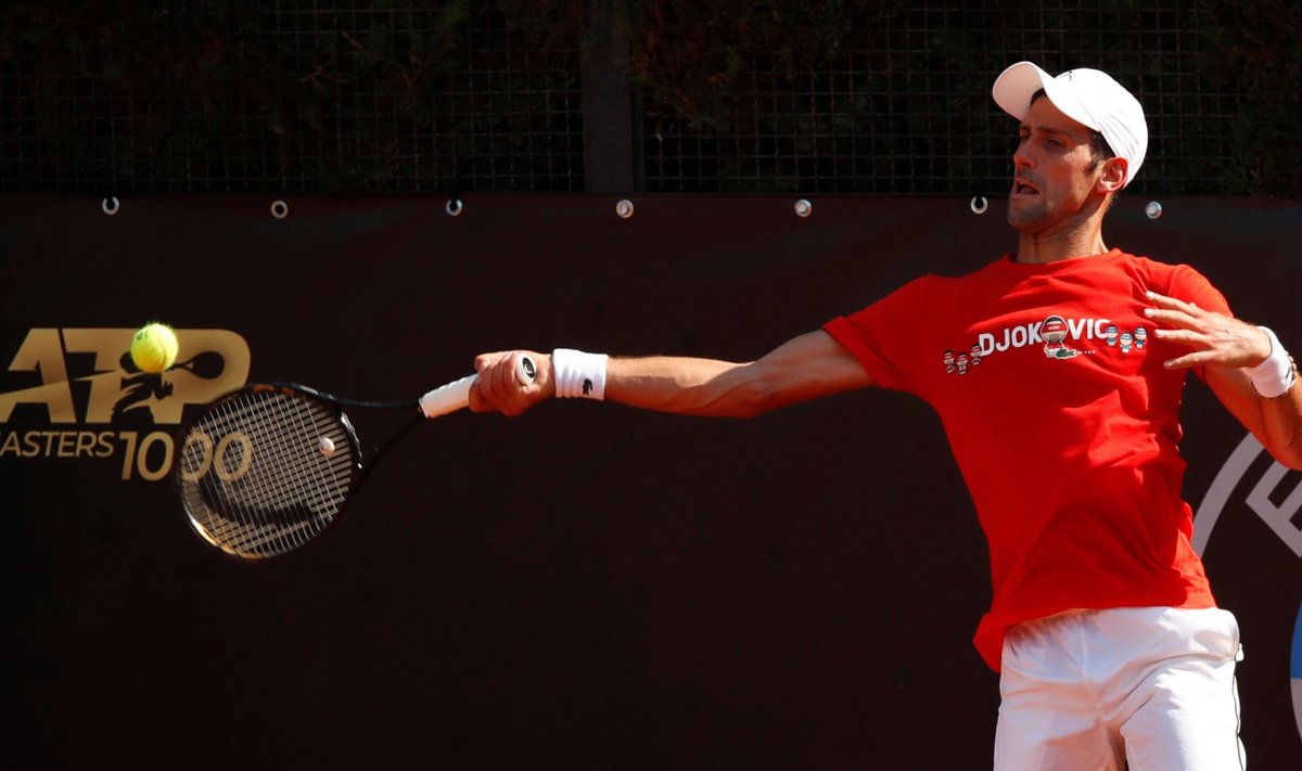 Novak Djokovic täna Roomas treeningul.