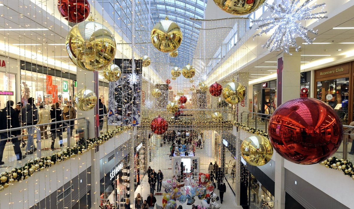 Jõulude aegu on kauplustes palju sagimist, kuid kui ostude tegemist planeerida, on võimalik suuremast stressist hoiduda.