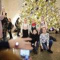 FOTOD | Niguliste muuseumis särab Tallinna uhkeim jõulupuu. Ehted valmistas Taivo Pilleri ja Mart Haberi firma