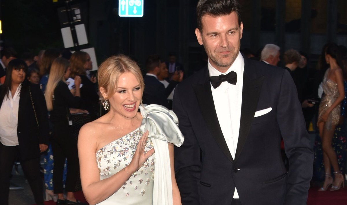 Kylie Minogue ja Paul Solomons 2019. aastal.