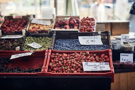 Turumüüjad soovitavad odavate maasikate saamiseks kiirustada, edaspidi hind kerkib.