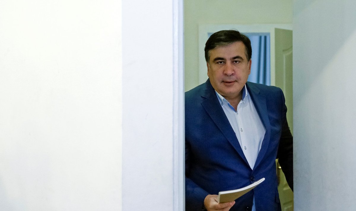 Mihheil Saakašvili lubab Ukraina poliitikas edasi tegutseda, et „kõnts” minema pühkida.
