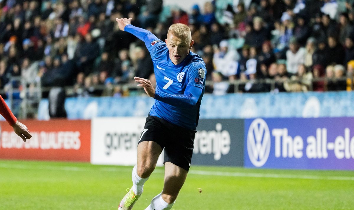 Vlasi Sinjavski saab järgmistel aastatel Eesti koondise kõrval esindada ka Tšehhi tippklubi FC Slovackot