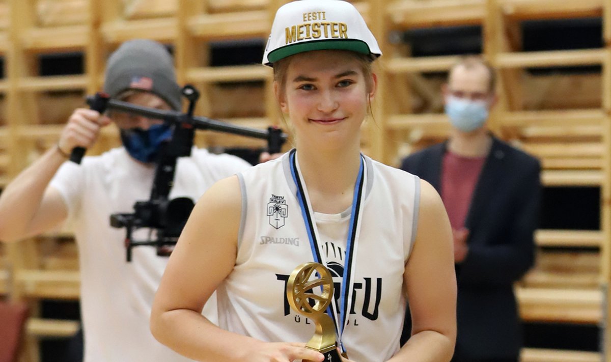 Anna Gret Asi jõudis enne Eestist lahkumist kodulinna Tartu Eesti meistriks vedada.