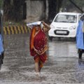 FOTOD: India maadleb võimsa tsükloniga