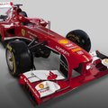Ferrari vormelimeeskond meelitas Lotusest veel ühe mehe üle
