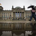 Politsei kahtlustab neonatse Berliini riigipäevahoone Molotovi kokteiliga ründamises