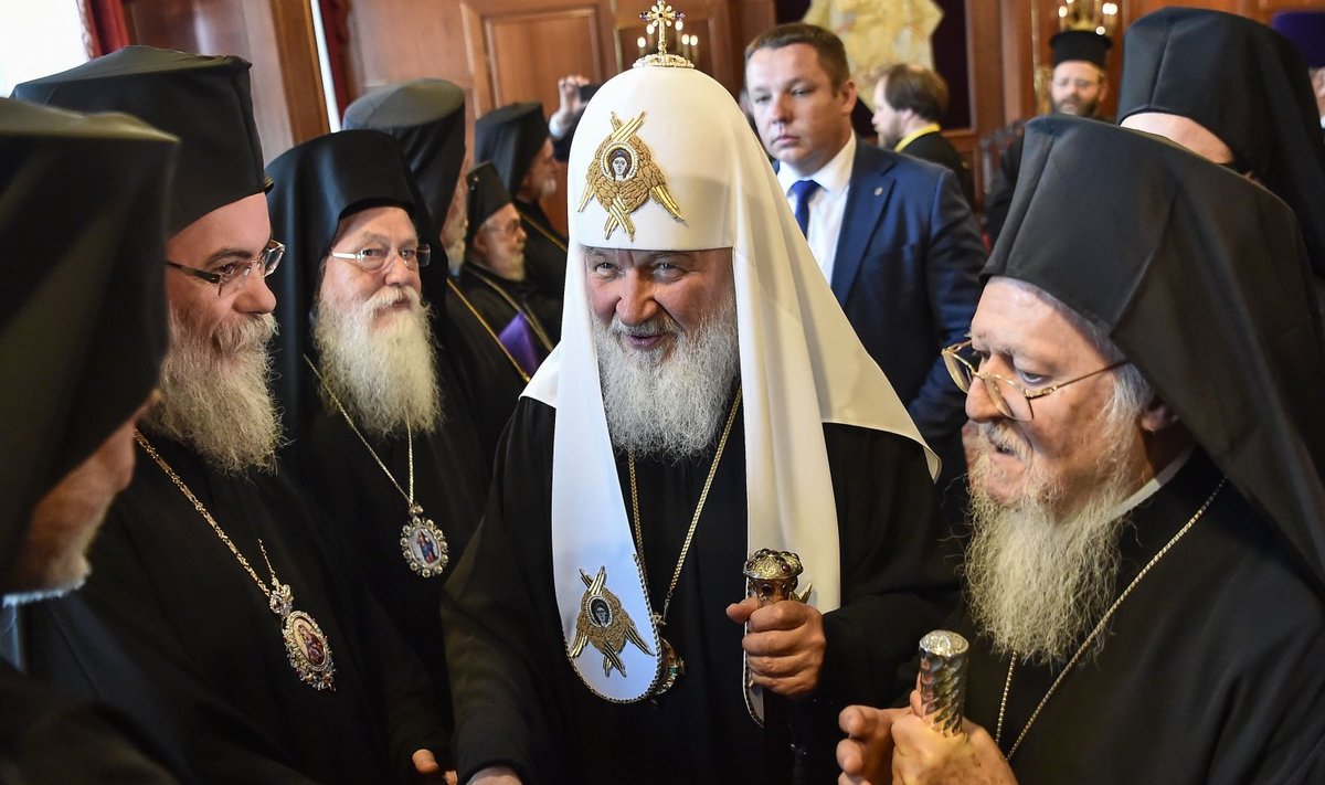 Patriarh Kirill ja patriarh Bartholomeos I (paremal)