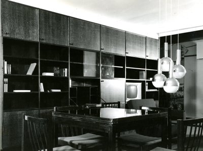 Standardi sektsioonkapp, Maile Grünberg 1970