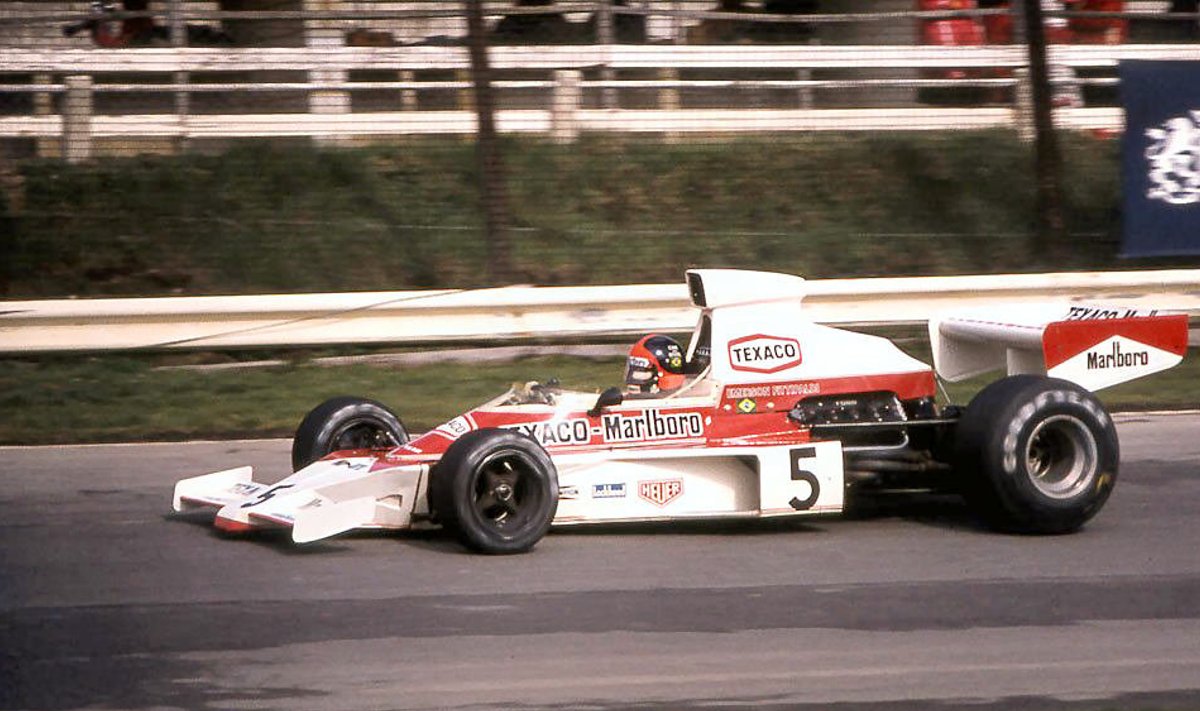 Emerson Fittipaldi McLaren M23 tüi talle teise MM-tiitli. Foto: Gerald Swan