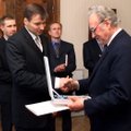 Vabariigi Presidendi otsusega võetakse Andrus Veerpalult teenetemärgid