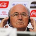 Blatteri tagasiastumist nõuab isegi Suurbritannia valitsus