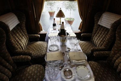 Orient Expressi restoranvaguni sviit.