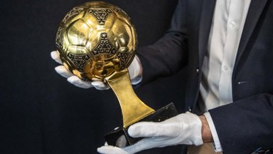 Дети Марадоны требуют вернуть с аукциона „Золотой мяч“