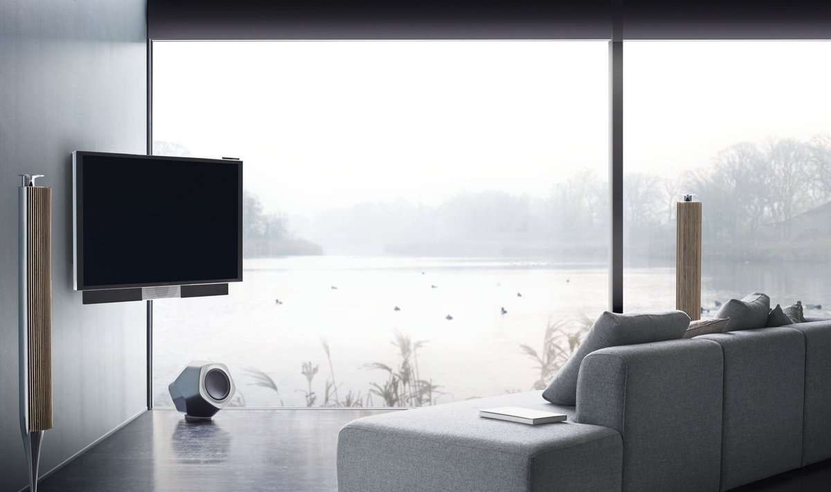 Bang & Olufsen toodab disainelektroonikat, nagu teler Beovision ja väike juhtmevaba kõlar Beolab.