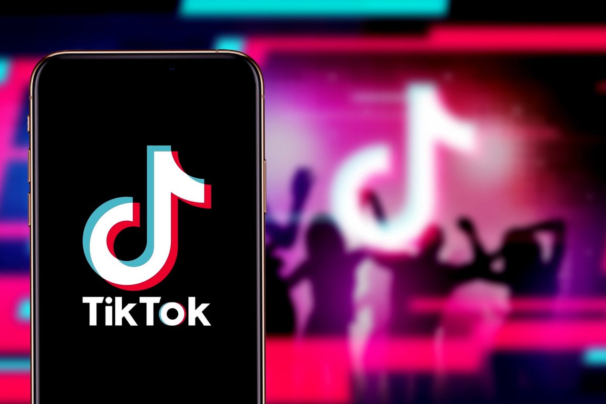 Tiktok в ЕС запретили на служебных телефонах. В чем причина? - Delfi RUS