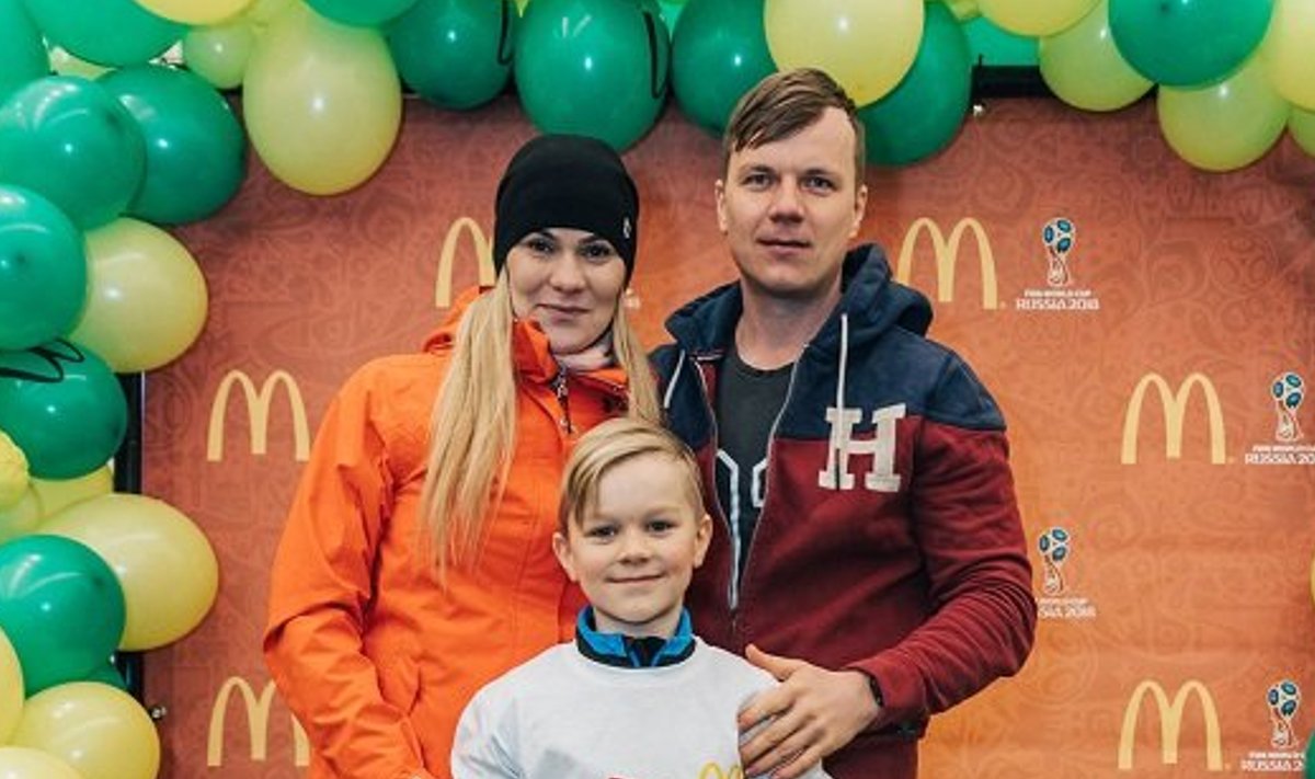 8-aastane Eesti jalgpallur Tristen Kool, kes sõidab staarisaatjana jalgpalli MM-i finaalmängule