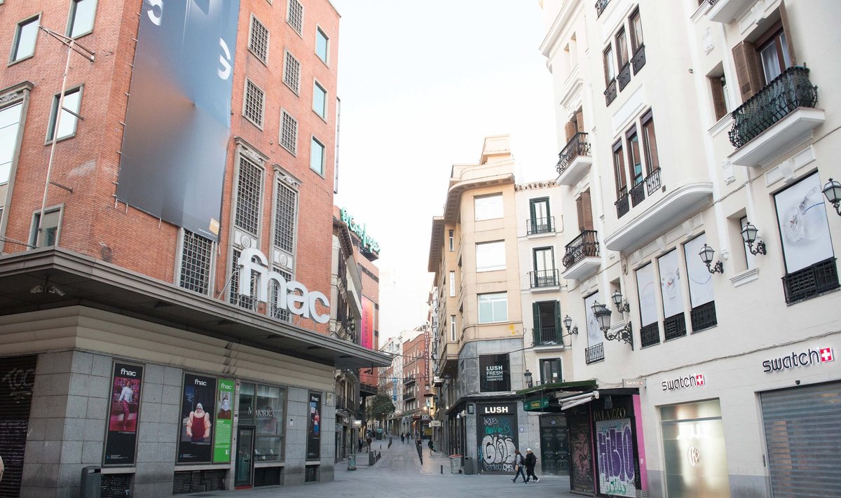 Inimtühjad Madrid tänavad.