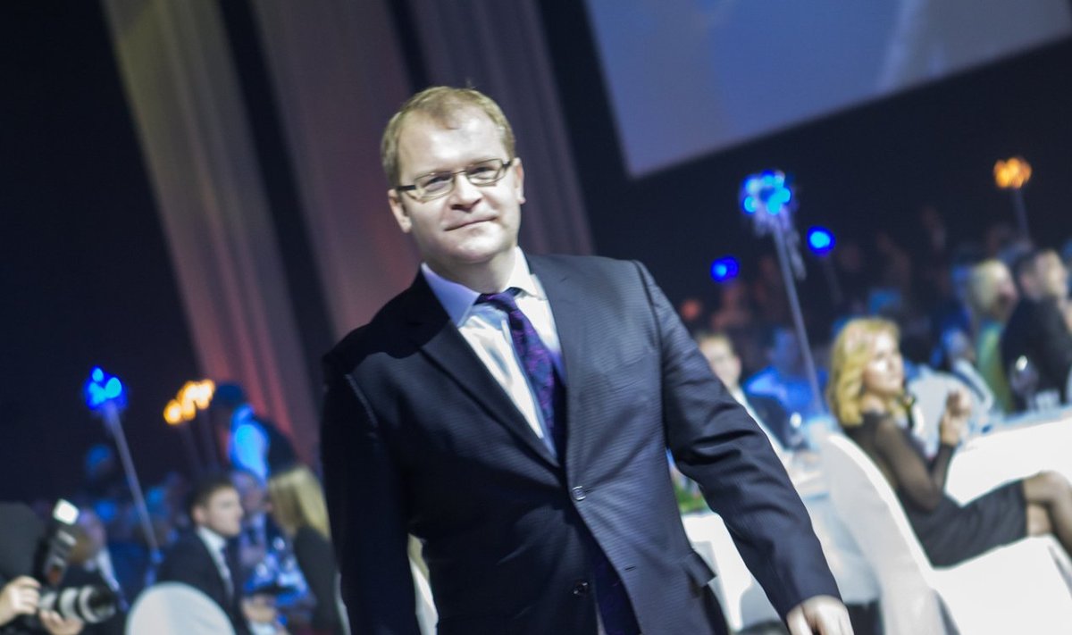 Taasiseseisvunud Eestis kõige kauem ministriametit pidanud Urmas Paet usub, et tal on olemas presidendile vajalikud sise- ja välispoliitilised kogemused.