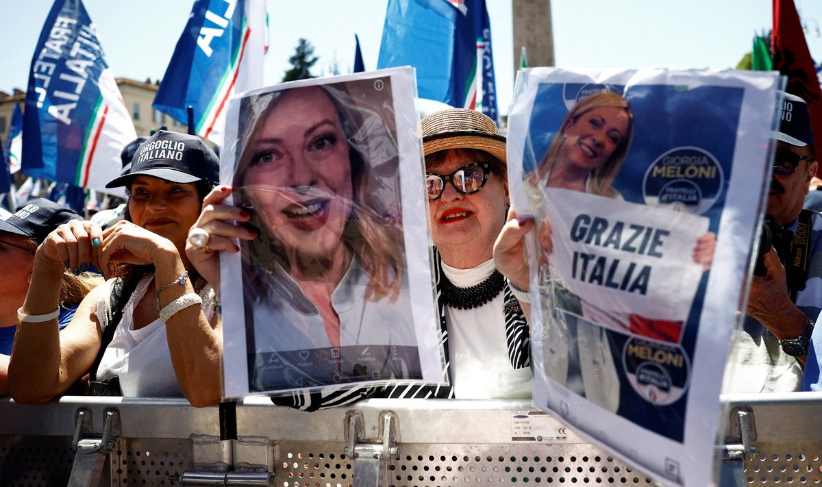 Сторонники Джорджи Мелони и ее правой партии «Братья Италии» провели в субботу предвыборный митинг в ее поддержку