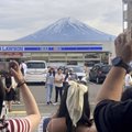 Jaapani linn ehitab hiiglasliku seina, et blokeerida vaade kuulsale mäele