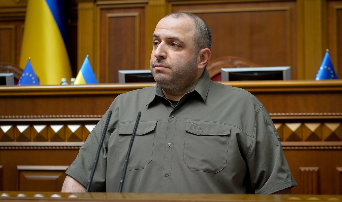 Rustam Umerov kolmapäeval parlamendis endistele kolleegidele vastust andmas
