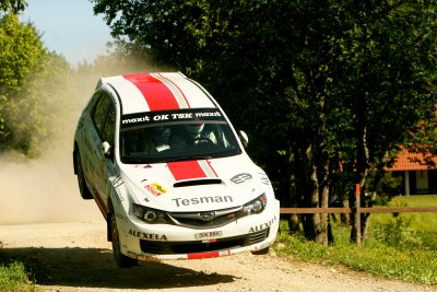 TOETAJATE KLUBI: Ott Tänak võistles 2008. aastal Subarul. Tema toetaja Tesmani omanik Lembit Soe alustas rallimist 2001. aastal. Arvo Ojaperve (OK TSK) ja Ain Kuusiku (Alexela) pojad Oliver ja Kevin sõidavad OT Racingu meeskonnas