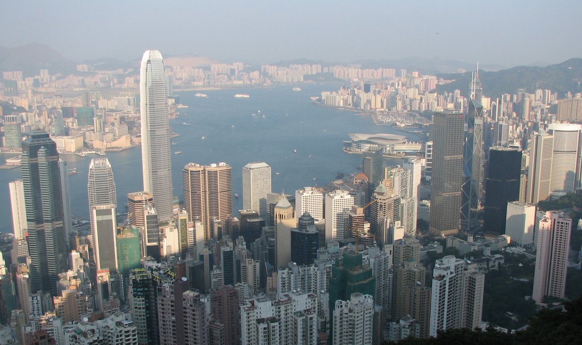 Vaade Hongkongile (Foto: Wikimedia Commons / Hstoffels)
