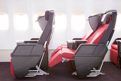 Japan Airlinesi uus klass: avaramad istmed, kuid "päris" äriklass veel pole.