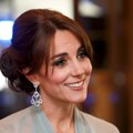 FOTOD: Uut Bondi-filmi vaatama läinud Kate Middleton jättis rinnahoidja koju