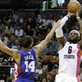 NBA TOP: LeBron James tabab keskjoonelt kolmese