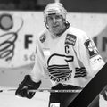 Скончался легендарный чешский хоккеист, обладатель Кубка Стэнли