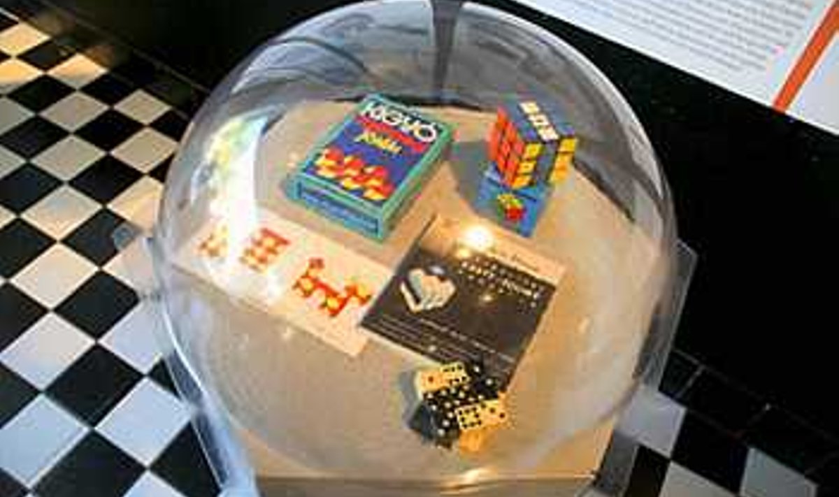 Kuulsaim ungari disaintoode: Rubiku kuubik Tallinna näitusel. Jaan Klõšeiko