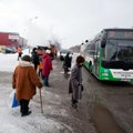 FOTOD: Lasnamäe turu juures ei saa bussid suurte aukude tõttu peatuda