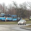 FOTOD: Koplis sõitis tramm rööbastelt maha